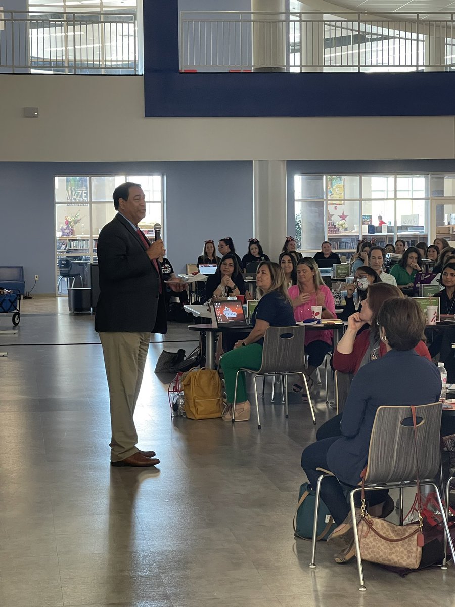 It was the BEST day learning and collaborating with our <a href="/CCISD/">CCISD</a> Leaders at day one of SLC! #ccisdproud #WeAreCCISD ❤️🙌🏻
