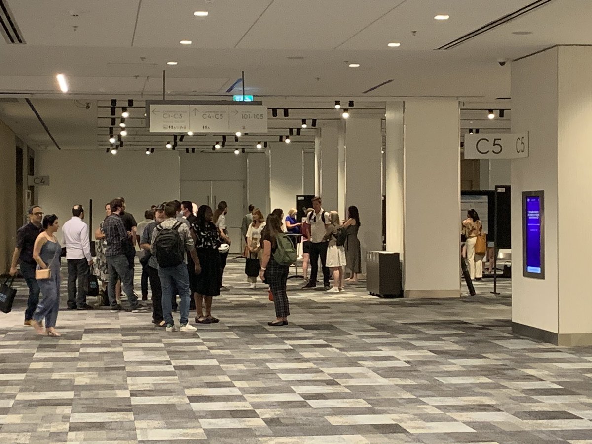 thekleinlab's tweet photo. Things are off to a great start here at #CSBBCS2022 

Reception just started; looking forward to seeing more people soon. The WiCSC meeting and Comparative Cognition symposium today were big hits! https://t.co/imcnaso9pY