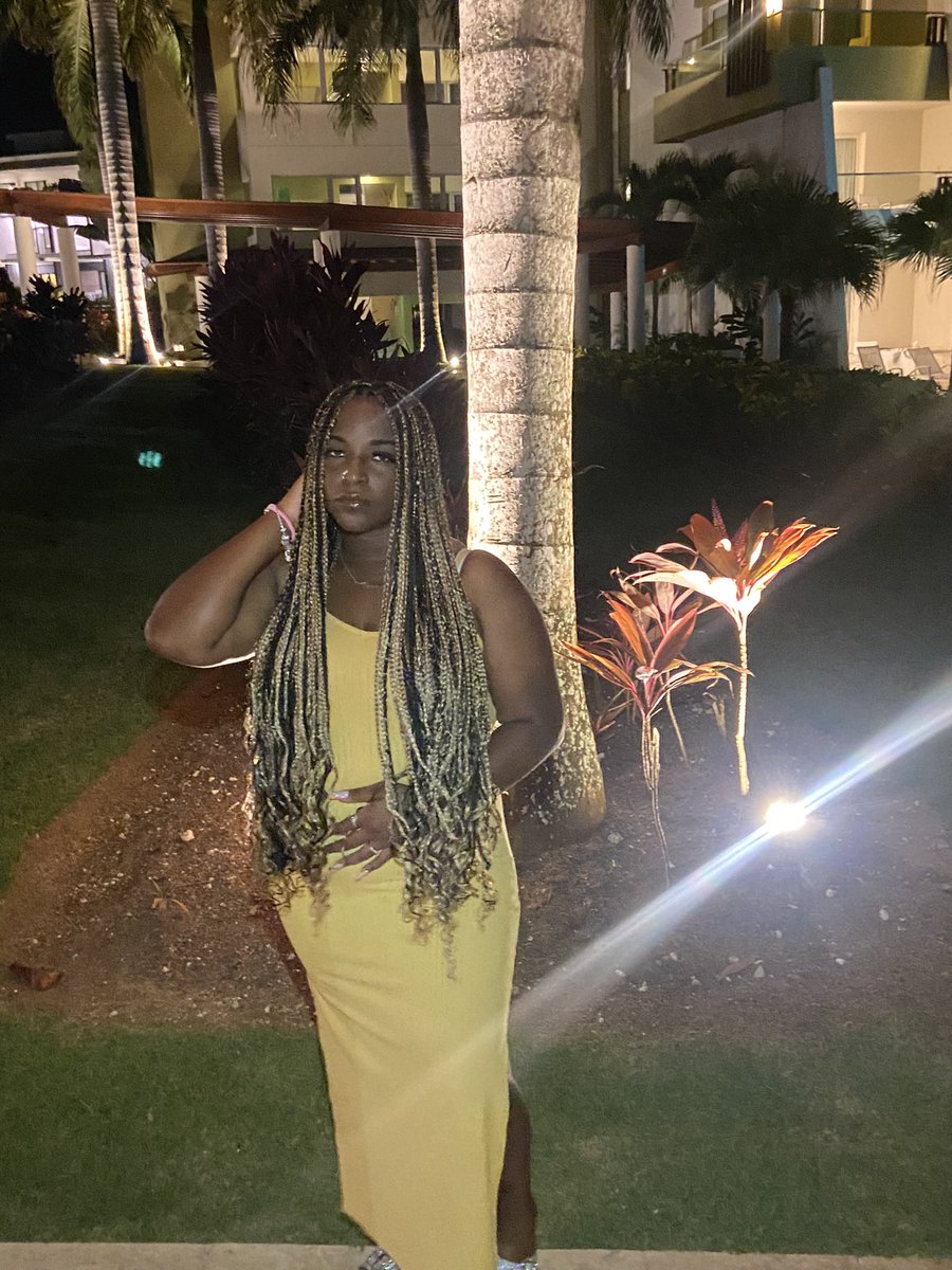 mylastovall1's tweet photo. #WhosWhoOfJSU 
•Myla (la) 💓
• Louisiana (nola)
• Criminal justice 
•THEE jsu 26’
• Leo 🦁♌️ august 9th https://t.co/Fkbhdd59JO