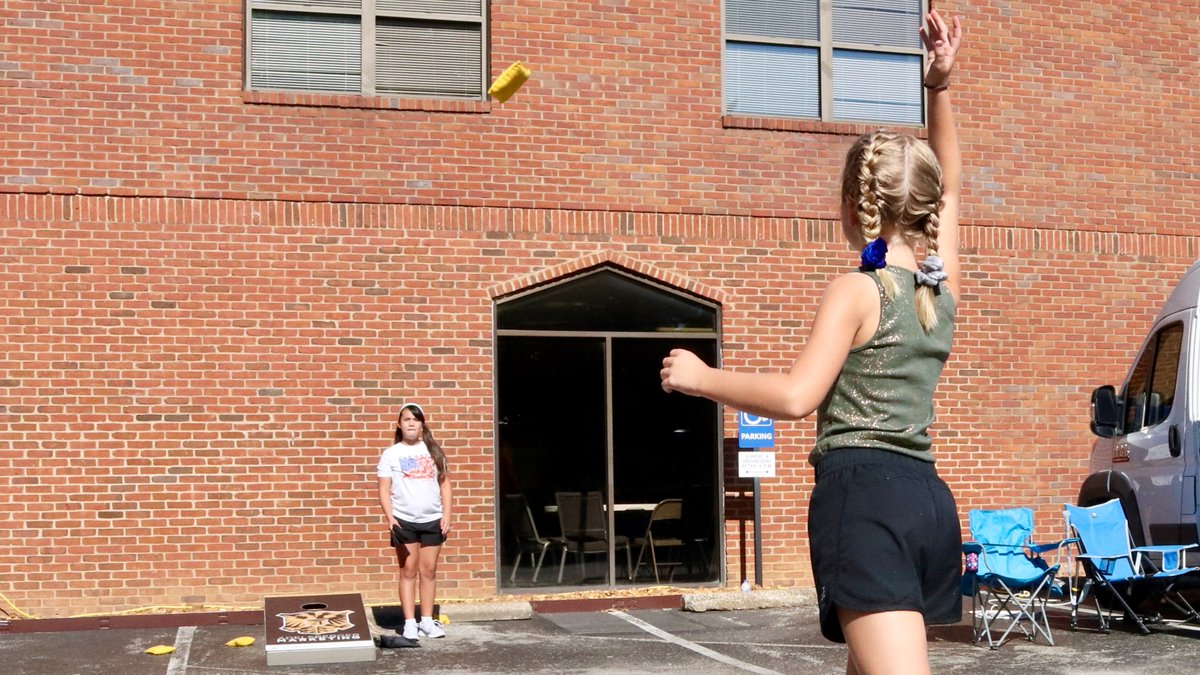 fbcjackson's tweet photo. A wonderful time of fellowship at our church-wide cookout! Lots of food and live music, plus cornhole and pickleball tourneys!
#fbcjackson https://t.co/lRuV1MsqGf