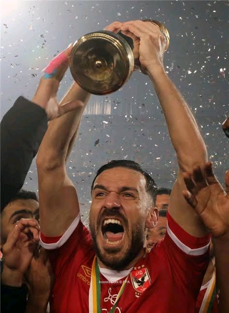 The greatest left-back in the history of Africa ♥️🦅
#معلول_اسطورة_اهلاوية