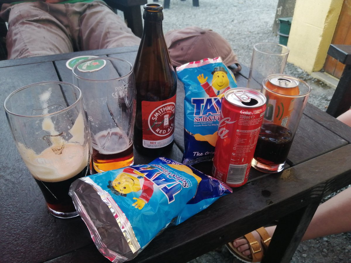roseservitova's tweet photo. They were breaking their arses below in the pub when I thought the landlady said €30.20 &amp; was handing it over, for a pint of Guinness, a pint bottle of Smith wicks, a Coke, a Fanta and 2 packets of Taytos. Twas €13.20 #UncleTomsPub #Caherline #CoLimerick https://t.co/DYkLC9GiW2