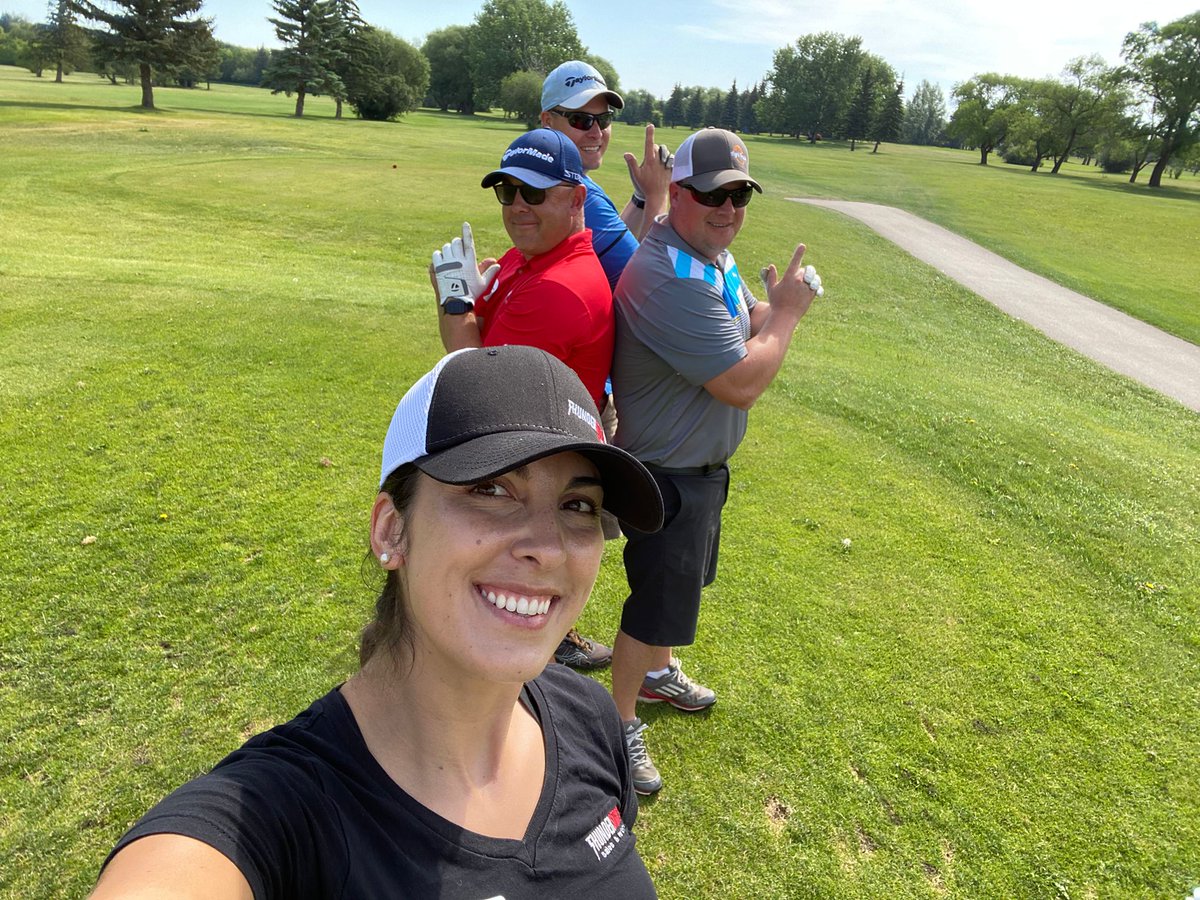 ThunderMkt's tweet photo. @JeremyM_Ag from @ThunderstruckAg, Scott from @GOTechYLL, Alex from @BigBlockConst and @Lizzi3H representing @ThunderMkt are #IzzysAngels in today's @AMCshortlinecda golf tournament. 

#AMC #Thunderstruck #golftournament https://t.co/o4a9tNIWNf