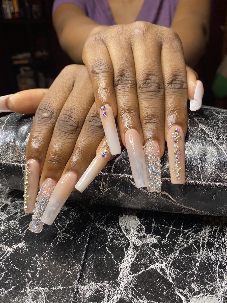 ariaantae's tweet photo. Hair, nails, makeup, and tattoos. Natchez ms/ Alcorn based🫶🏽 https://t.co/e5aFulp6ru