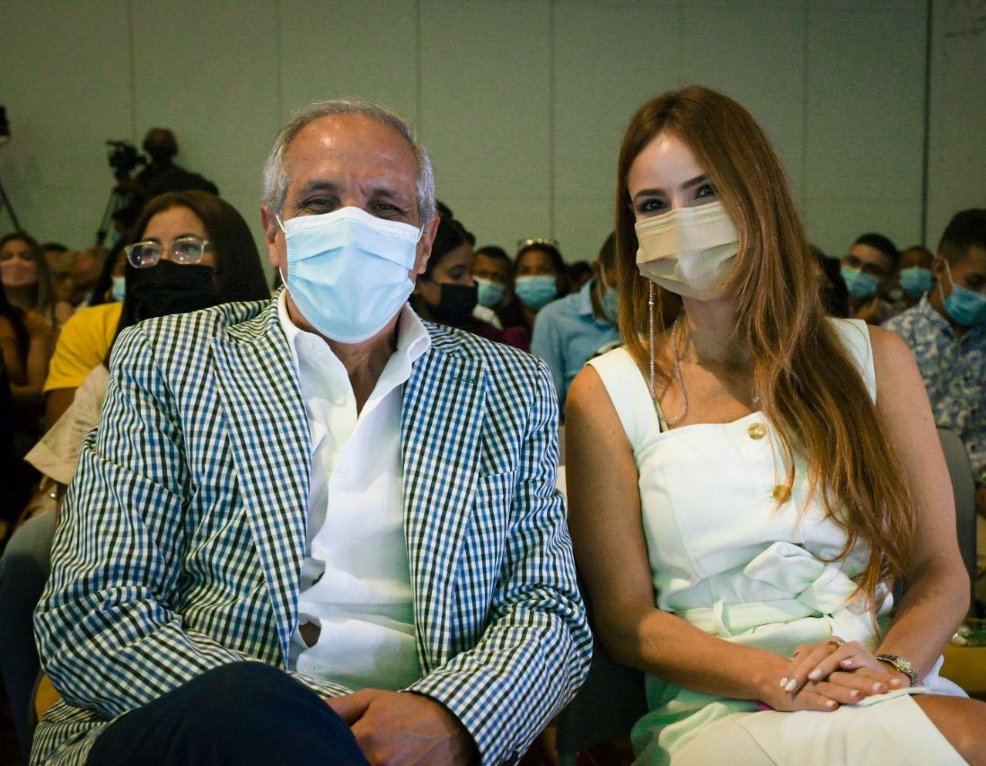 Hiciste historia en Barranquilla <a href="/SilvanaPuelloV/">Silvana Puello Visbal</a>, tu gran pasión por hacer el bien y ayudar a quienes más lo necesitan, demostraron lo que eres, una mujer imparable, líder y entusiasta. Desde Monómeros y <a href="/Fundamonomeros/">Fundación Monómeros</a> nuestros mejores deseos en tus proyectos futuros.