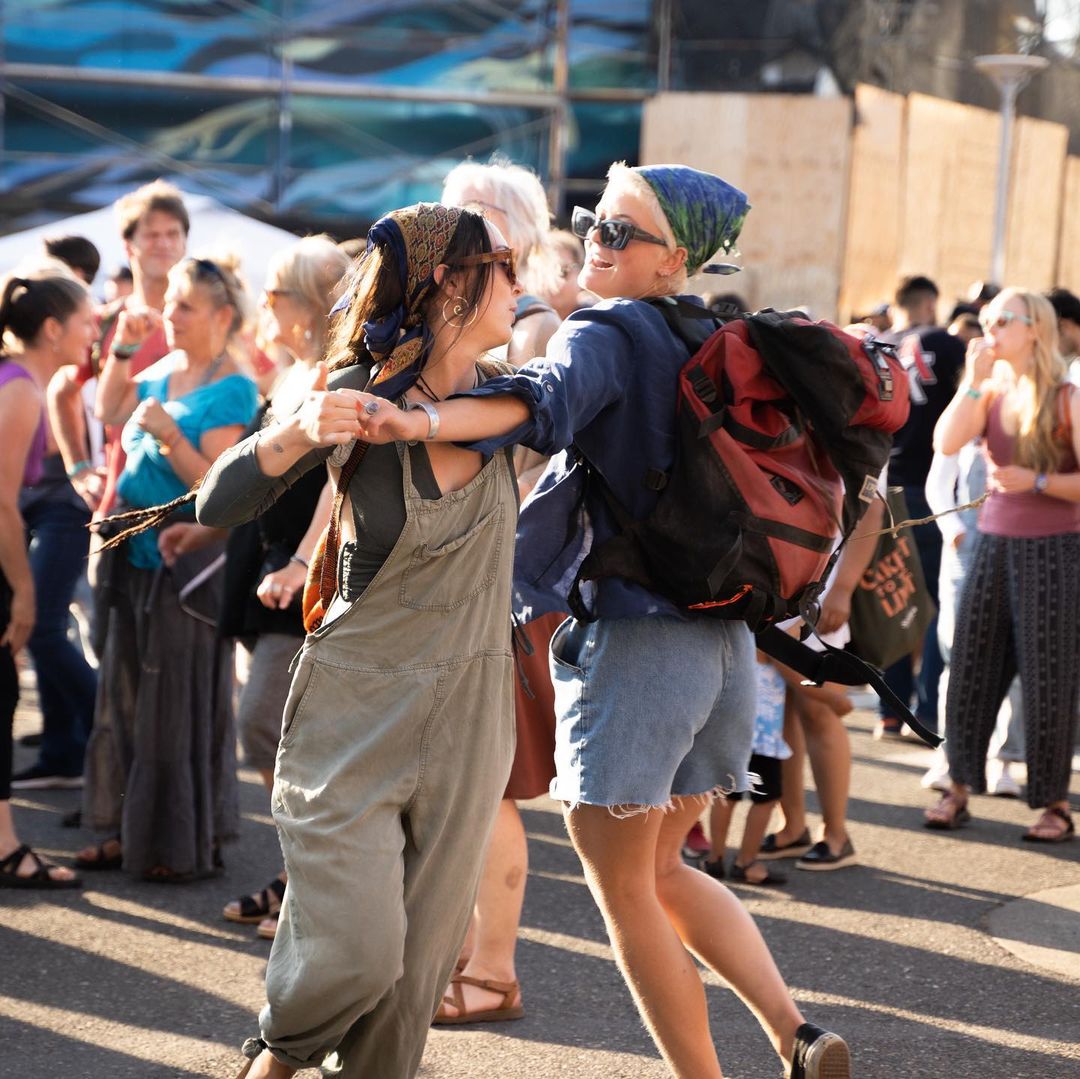 BellinghamExp's tweet photo. Who's excited for this week's Downtown Sounds?!? Up next : 
July 20: Outer Orbit
July 27: LowDown Brass Band
August 3: Miles Harris &amp; The Deep Cuts
📸 Trevor Andrews 
🎶 https://t.co/bokSNHzsfh
#BellinghamExperience #VisitBellingham https://t.co/BkWfhJDAFw