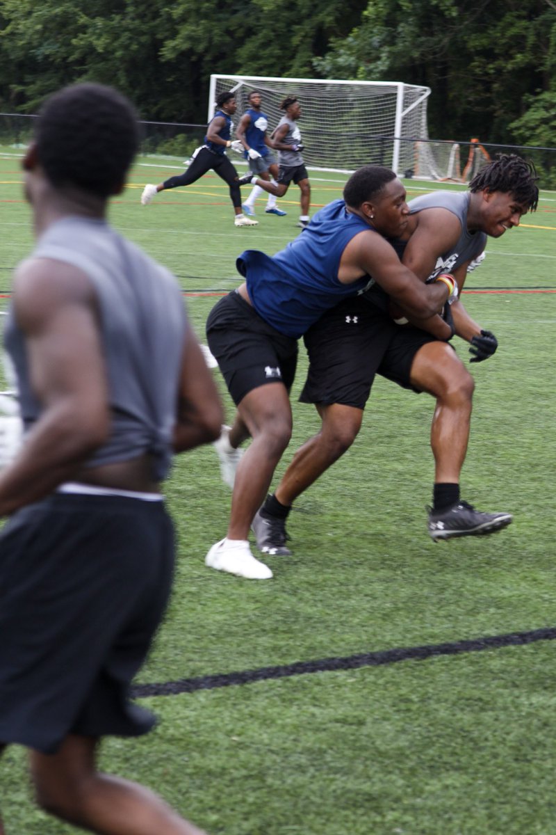 AthleteImagine's tweet photo. #chipCHASERS π #BEARLEGACY x #theeIAAway #7on7 #exposure https://t.co/BXOVrLcDqJ