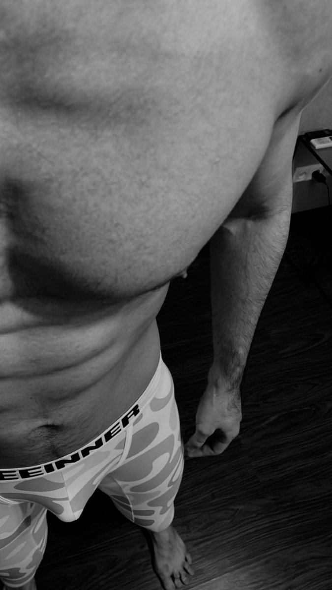 sweetbttmA's tweet photo. Wanna lick? https://t.co/hs5nf4Kuh9