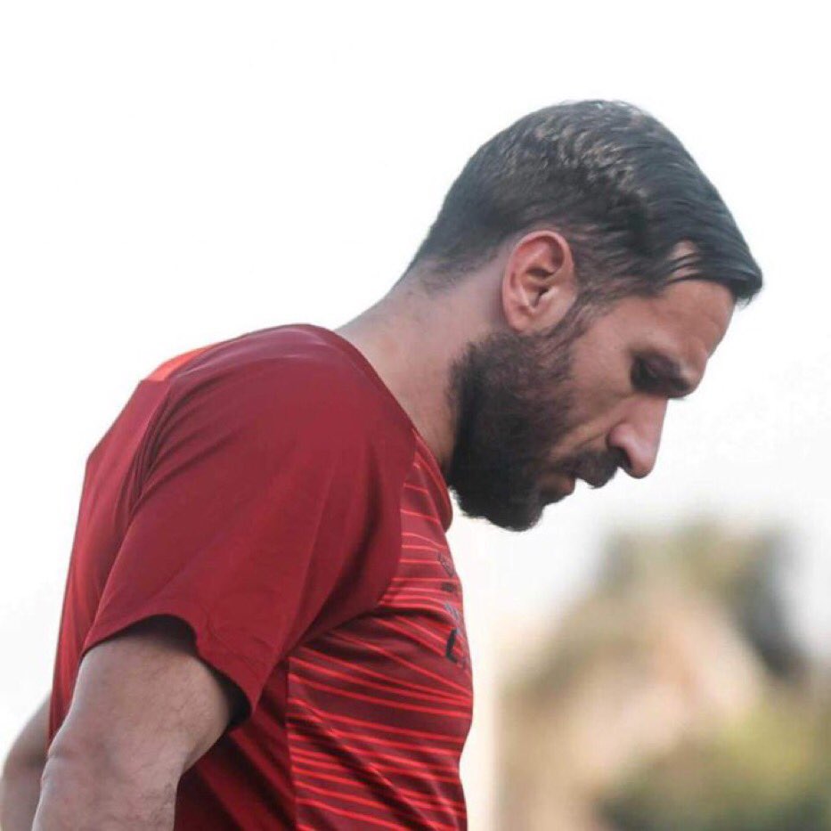 AsrarAkram10's tweet photo. #معلول_اسطوره_اهلاويه
We feel u maaloul ❤️🦅 https://t.co/KWstzrY1aU