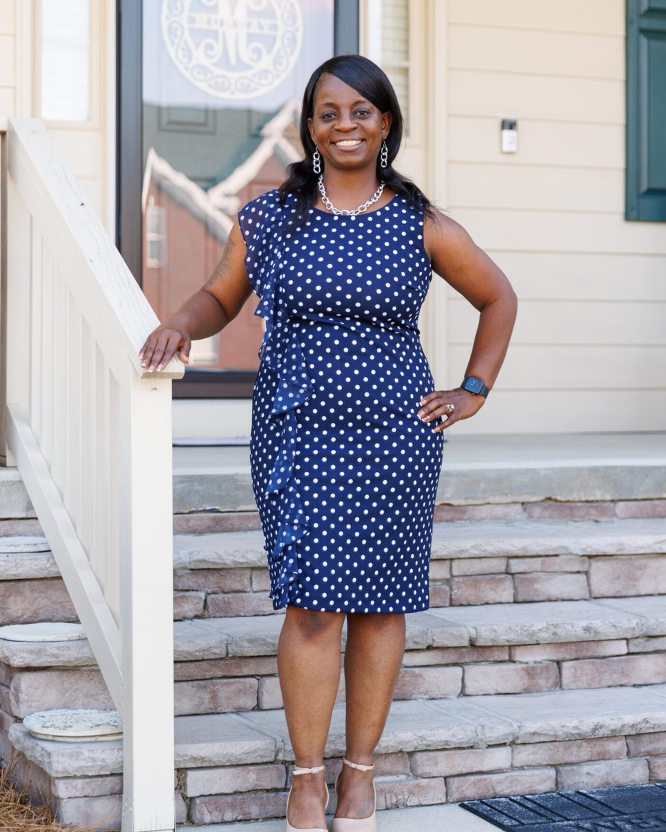 #CCSintheNews: Read the CityView article, SHINING LIKE A JEWEL. Find the article featuring South View High School JROTC instructor Ruby Murray at: bit.ly/3aP0SpK.