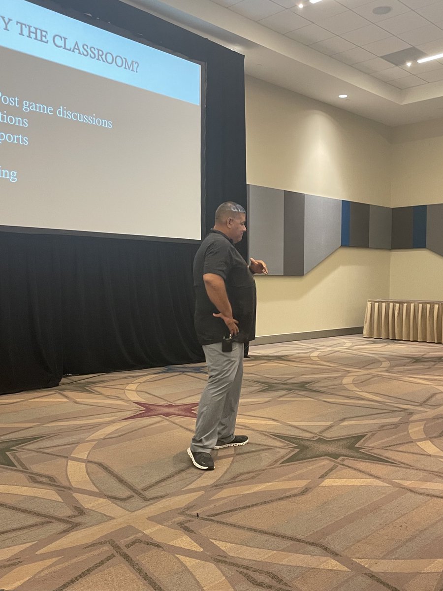 Coach ⁦<a href="/coach_mikegomez/">Mike Gomez</a>⁩ talking about Our Approach to Hitting ⁦<a href="/THSCAcoaches/">THSCA</a>⁩