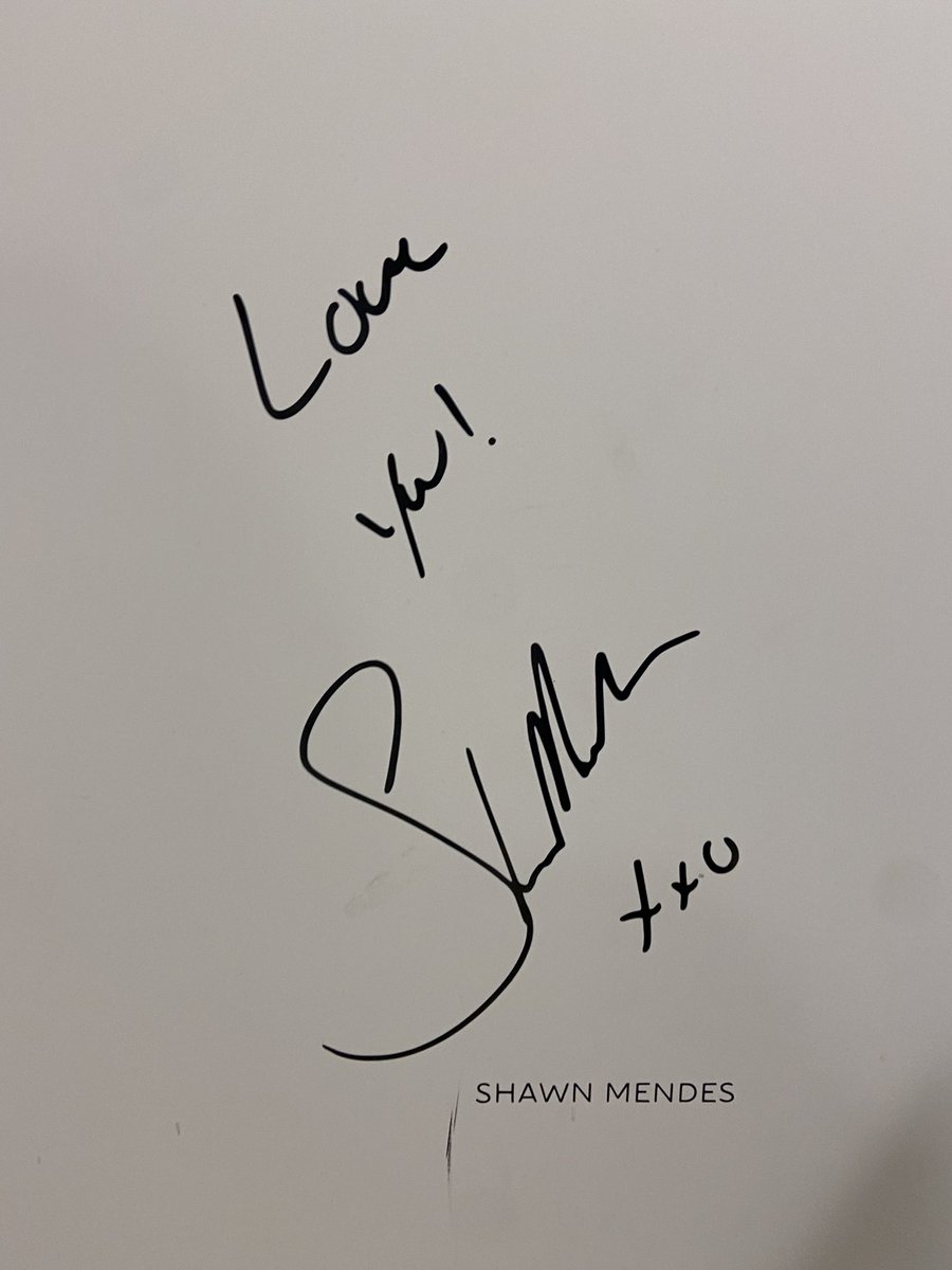 bysofsr's tweet photo. 💙 At @alticearena #shawnmendes https://t.co/KDdmAwCLMl