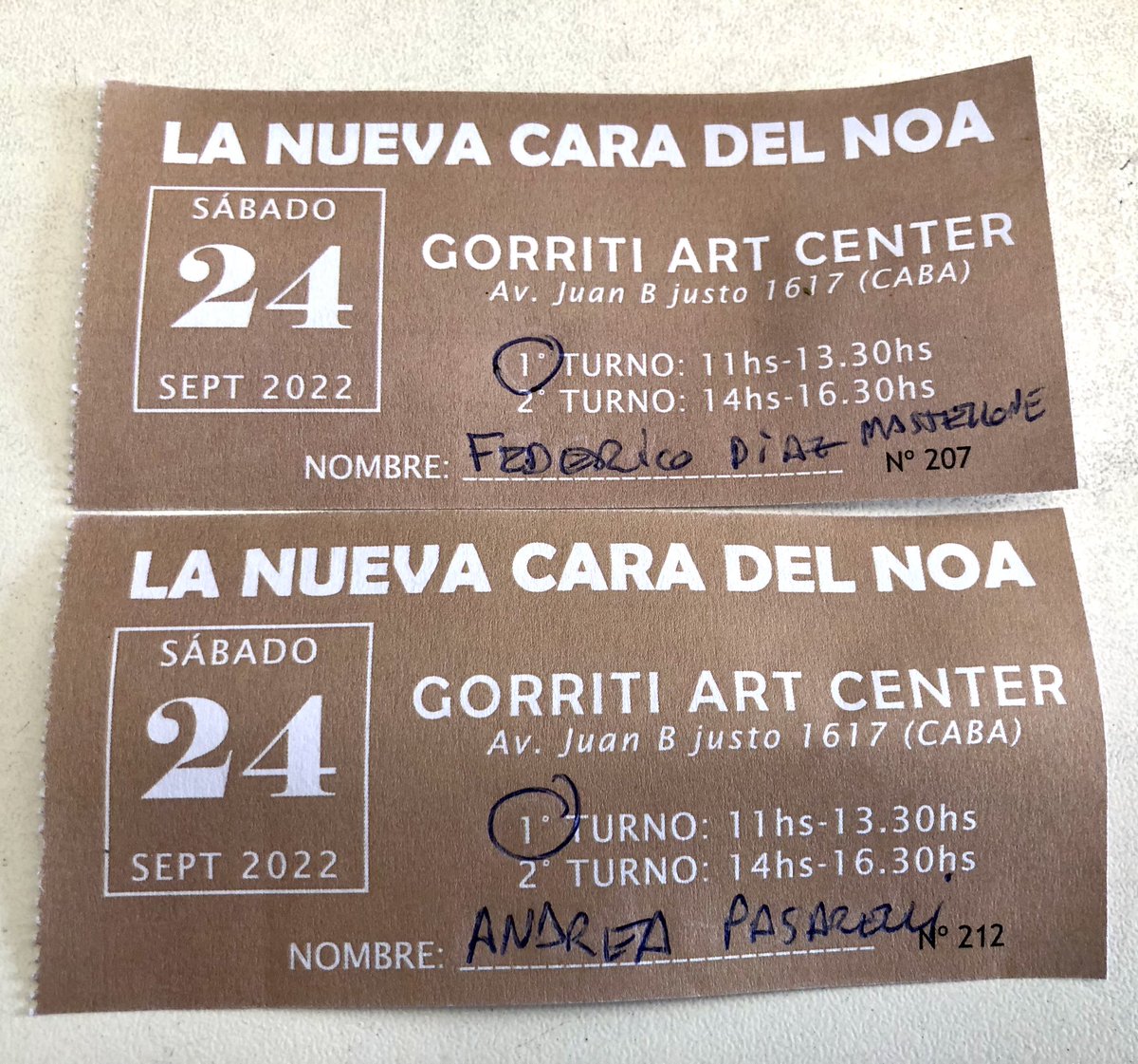 fdiazmas's tweet photo. ¡Emoción! 🥹 @AndiePass ¡Ya tenemos nuestras entradas para “La Nueva Cara del NOA” 🍷🥂 Gracias @ezegiletta ✨✨✨ Gracias @VinotecaMRWines 💪 https://t.co/cKuLhMo18F