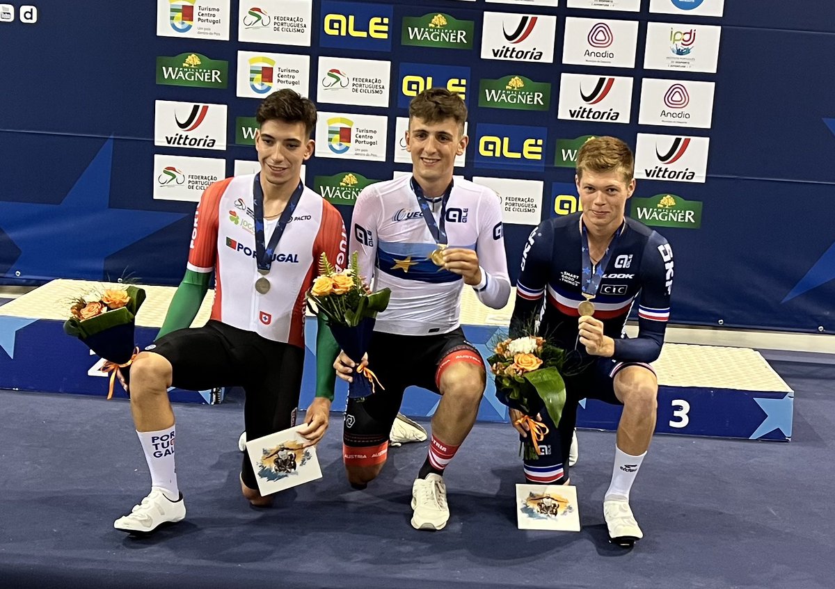 François Lamiraud tweet media