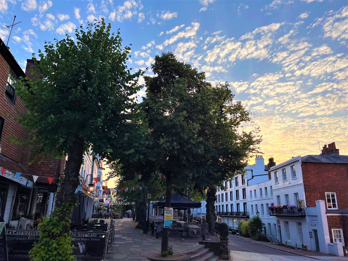 "Deep summer is when laziness finds respectability" — Sam Keen

We hope you've managed to find a respite from the heat today! 

Photo credit: <a href="/mickfitz99/">Mick Fitzgerald</a> 

#ThePantiles #TunbridgeWells #Kent #Heatwave #UKWeather 
<a href="/KSCourier/">KentLive Tunbridge Wells & Tonbridge</a> <a href="/rtwtogether/">Royal Tunbridge Wells Together</a> <a href="/TWellsTourism/">Visit Tunbridge Wells Tourist Info</a> <a href="/TWellsCouncil/">TWBC</a>