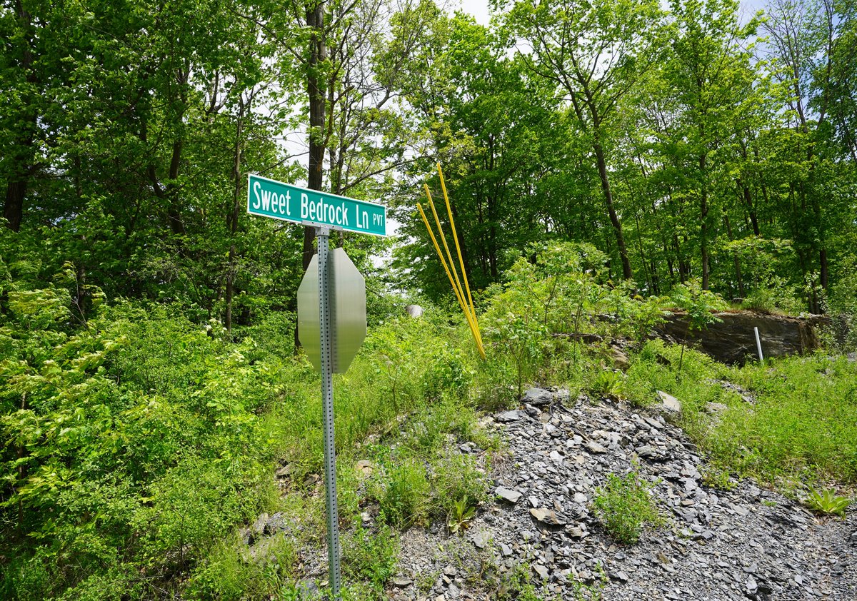 StrongWillVT's tweet image. Looking for Land? 🌄

Fully permitted lot in Georgia, 1 minute from Rt. 7 and I89. Well and septic under construction and scheduled to be complete by August. Turn-key lot, ready to build! Breathtaking mountain views. 

allburlingtonhomes.com/homes/vt/georg…

#buyland #landforsale #vtland #swre