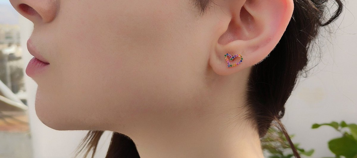 SMinimality's tweet photo. Excited to share the latest addition to my #etsy shop: Rose gold Plated sterling silver minimal heart-shaped earrings with coloful Zircon Gems #zircon #women #minimalist #silverearrings #minimalearrings #handmadeearrings #zirconearrings #giftforher https://t.co/98P9dEN0ei https://t.co/9M2rc8R4No
