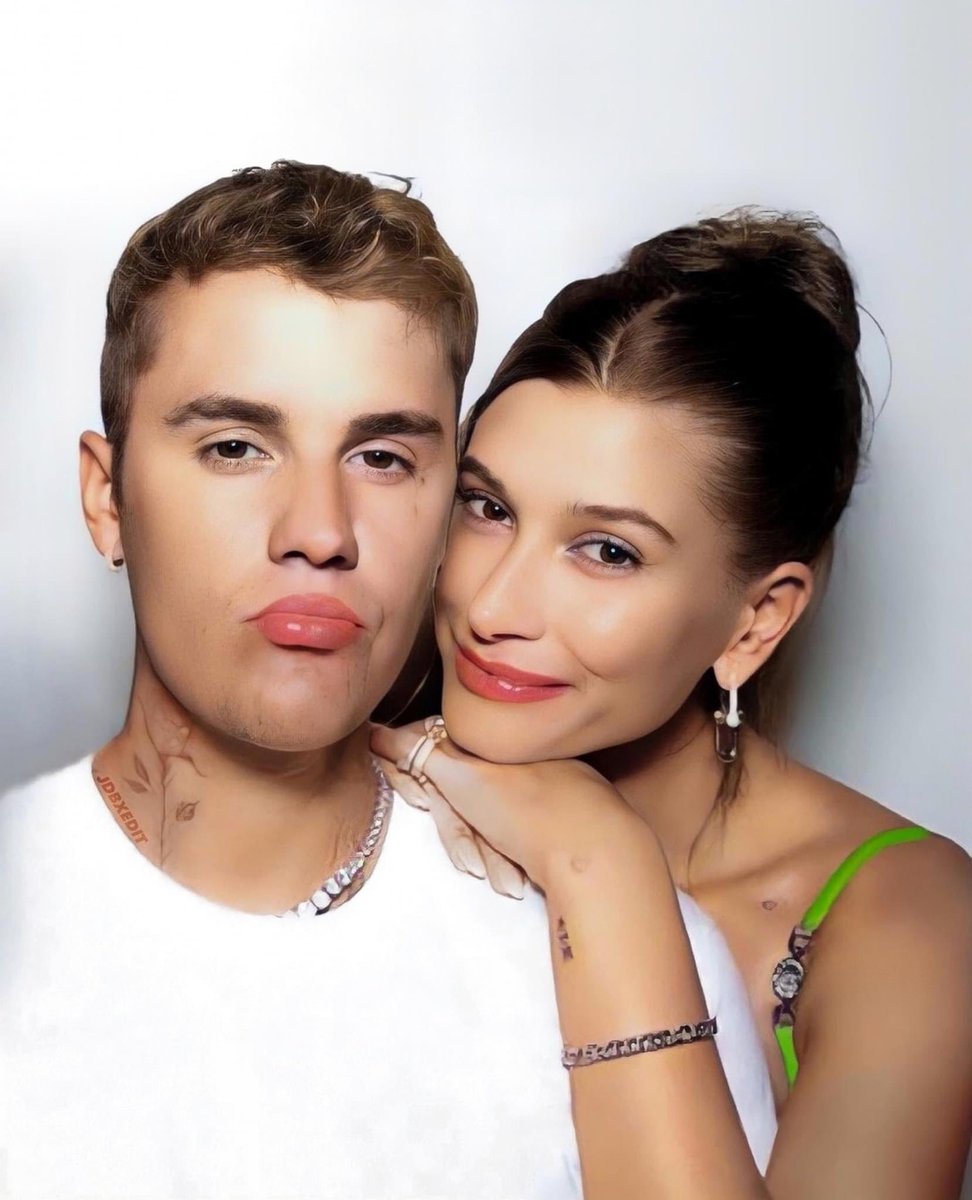 JBiebah009's tweet photo. LOOK AT THEM 😭 JUST LOOKIE 🥵 https://t.co/8WcF4iNK7u