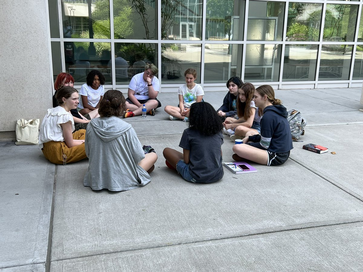 PaulGrondahl's tweet image. What a terrific week with some very talented HS writers for our “Discovering Your Voice” workshop. I reminded them that great readers become great writers. @nyswi @ualbany @UAlbanyEdu @CapDistWP @HVWritersGuild @dcolinpoet @marcuskwame @JanineCammarata @katesheeranswed