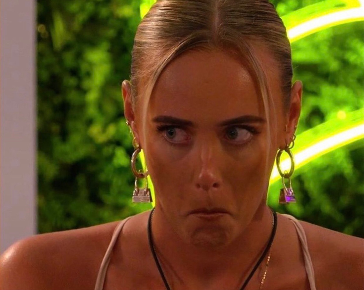 I’m starting to feel bad for summer  #LoveIsland