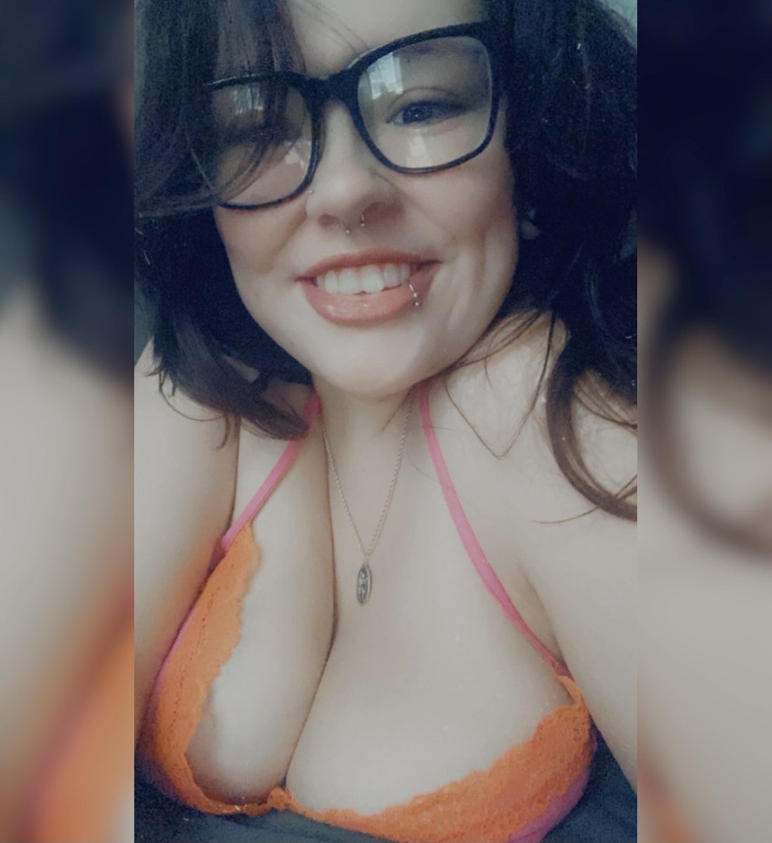 Mommymilkfun's tweet photo. #hotmom #momfun #LINKINMYBIO https://t.co/MItkjhjgAG
