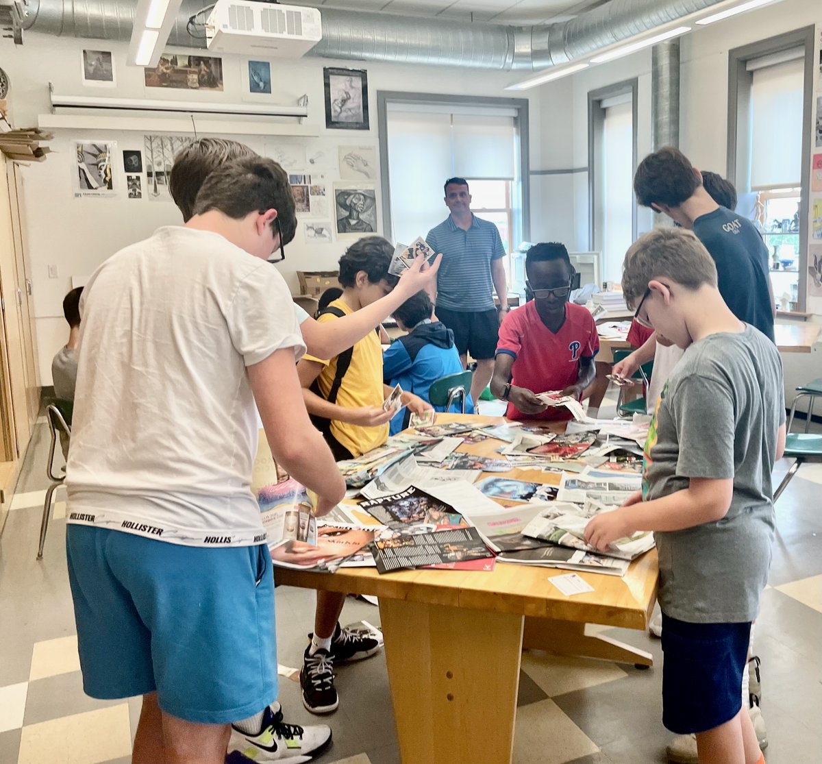 SJPREP's tweet photo. Week #2 of #PrepU was outstanding. It has been wonderful having rising 7th and 8th grade boys and girls with us at 17th & Girard.
Album: https://t.co/467pOXIqsD (photos courtesy of Mr. Raffa)
#SJP2027 #SJP2028 https://t.co/HFxFlaE9IB