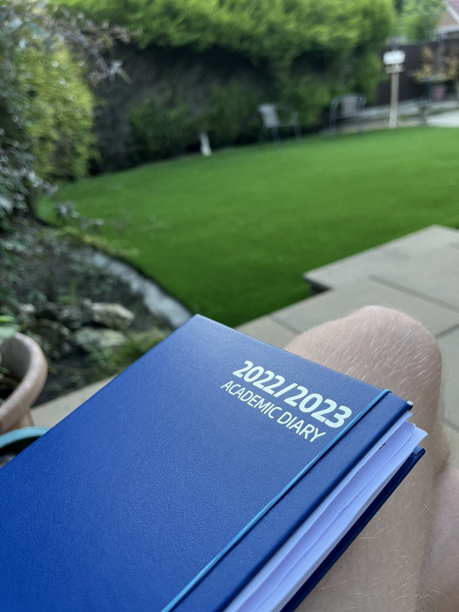 bradleyjake1997's tweet photo. What’s better than sitting out in the garden listening to the wildlife (plus Sammy the dog) while filling in the new diary 😁

#NewDiary #Wildlife #Garden #SBL #SBM #SBLTwitter #Edutwitter @sbl_community @sblconnect https://t.co/jhGSHTZlY7