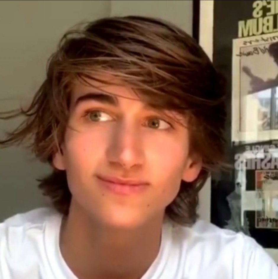 hourlybash's tweet image. 