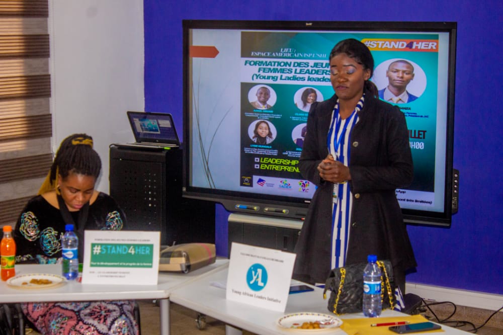 RdcSadek's tweet photo. Le Réseau de Femmes Entrepreneurs de la SADEK-GIE Haut Katanga a participé à une formation des femmes entrepreneurs organisé par le réseau YALI-RDC sous le thème Leadership féminin et Entrepreneuriat. 1/3 https://t.co/rQZIL7J82M