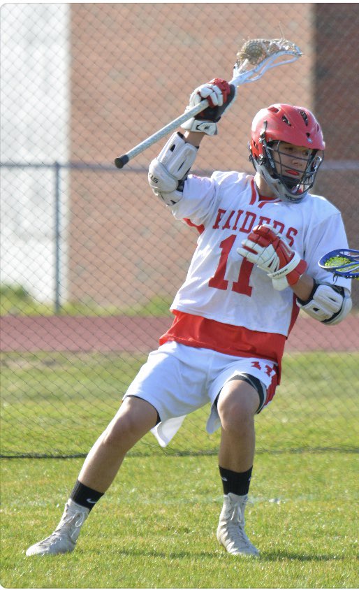 RedHookLacrosse's tweet photo. Daily Pic #offense #gotogoal #protectthestick #raiderpride https://t.co/SLAbZYiIEB