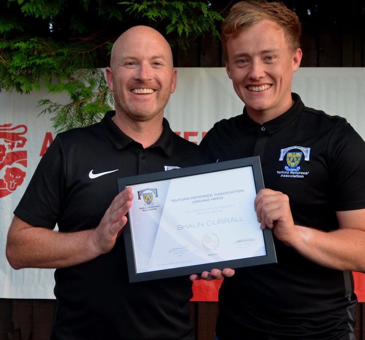 TelfordReferees's tweet photo. Well done to all of our award winners

Referee of the year: Andy Biggin 
Young Referee of the year: Joey Malone 
Telford RA Rising star - Amelia Smith
Telford RA Unsung hero - Shaun Currall 
Telford RA Special Recognition - Colin Siverns 
#awards #refereeing  #telfordreferees https://t.co/Jhr6at8OTu