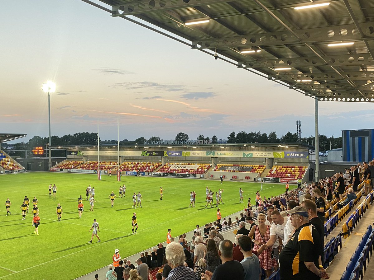 FULL TIME | This team!! 🤩 Unbeaten in 8!! 🤪 What a performance from the boys, first class from start to finish at the LNER! Gilmore 100% with the boot! 

Thank you for your support! 

Knights 16 - 32 Bulldogs 

#COYD #UTD #DogsOnTour 🐶