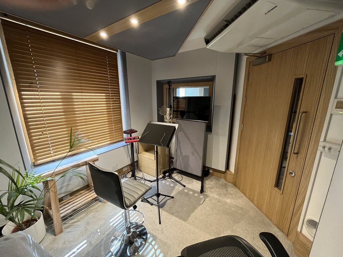 8dB Sound tweet media