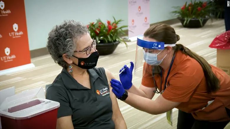 drmikesevilla's tweet image. Covid-19 public health emergency extended in the US - CNN cnn.com/2022/07/15/hea…