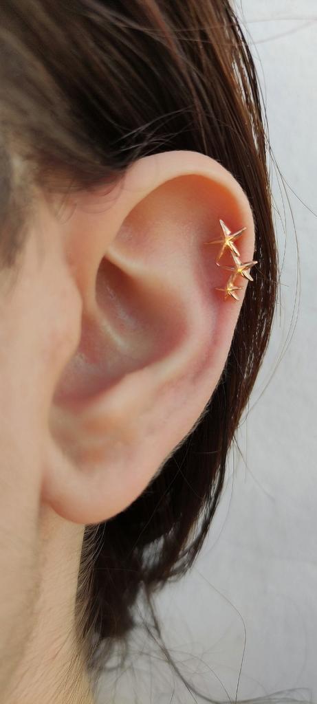 SMinimality's tweet photo. Excited to share the latest addition to my #etsy shop: Earrings in the shape of stars made of rose gold plated sterling silver #women #butterfly #minimalist #earrings #rosegoldearrings #sterlnigsilver #rosegoldplated #minimalearrings #minimaljewelry https://t.co/MTdYjO6qbA https://t.co/kLr0A8Hvoo
