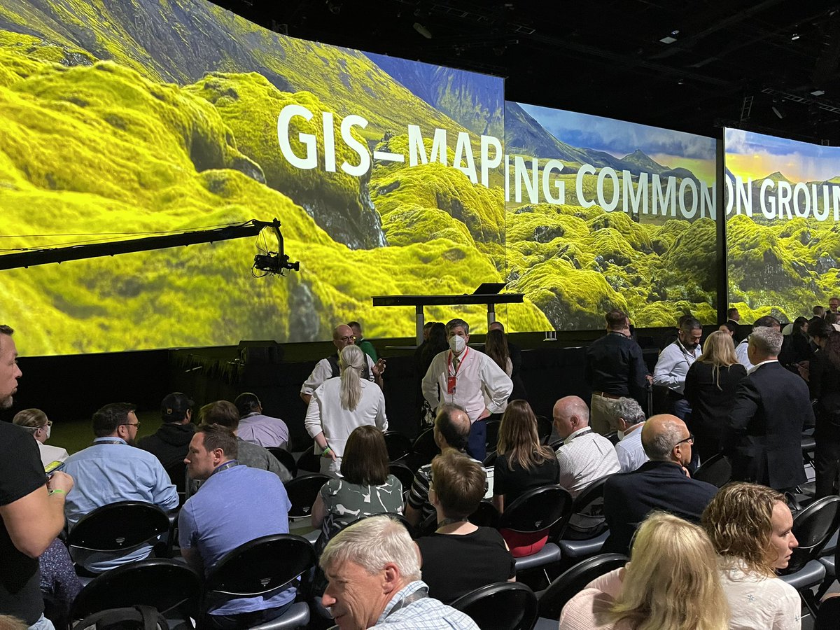 #EsriUC #EsriUC2022 mapping the world