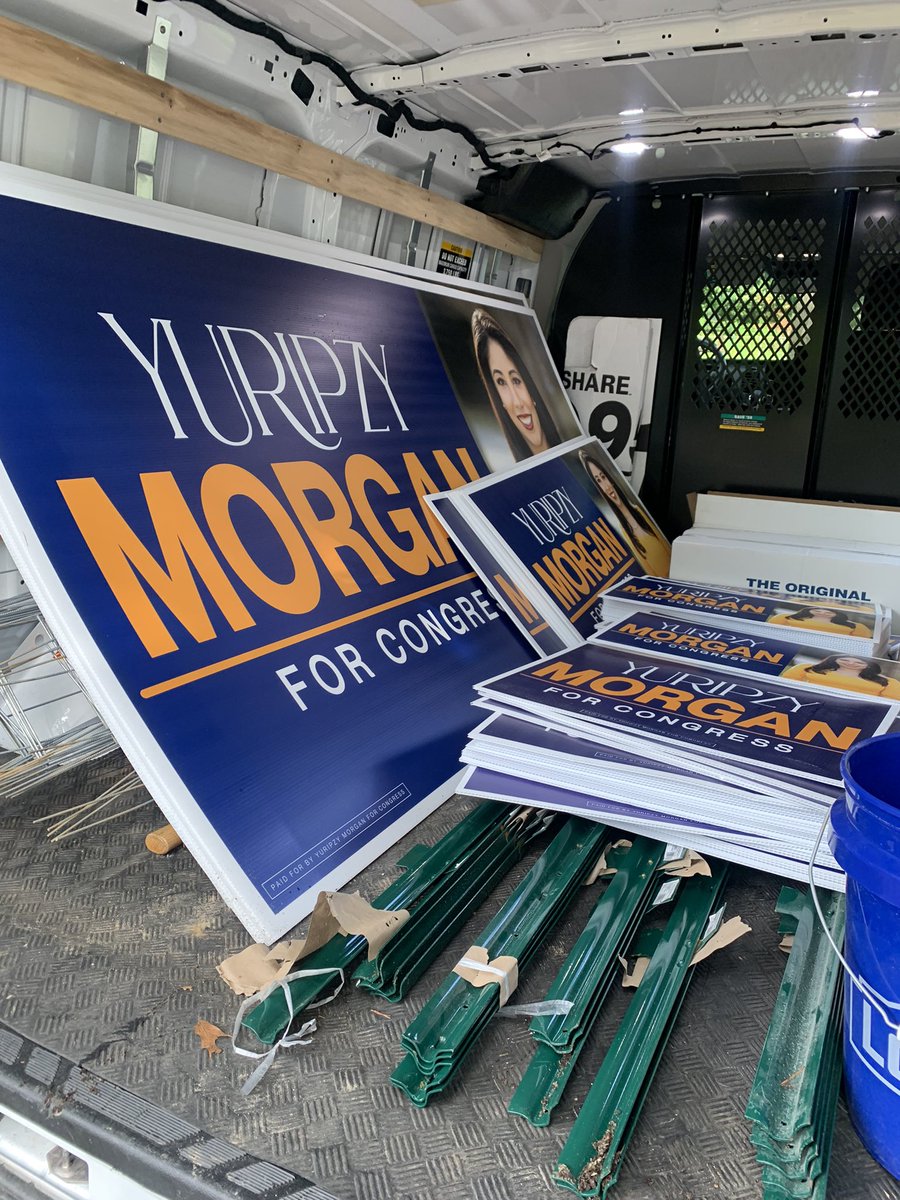 YuripzyMorgan's tweet photo. It’s 5:00! We can start putting up our signs. We’re letting #mdcd3 voters know they have a candidate w/the background, experience, & work ethic to fight for them in Congress. I want to work for you & I’m not afraid to break a sweat! 💪🏼
#yuripzymorganforcongress #BelieveInAmerica https://t.co/14ZhJX6Snf