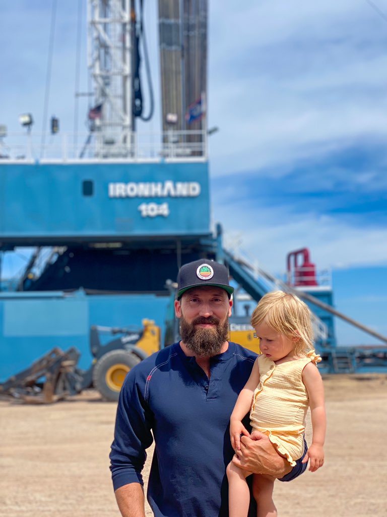 RG_Leachman's tweet image. I grew up going to drilling rigs with my dad, as he had an O&G trucking company in Canada. Today, I got to bring my daughter out to our drilling location. Pretty special moment for me.