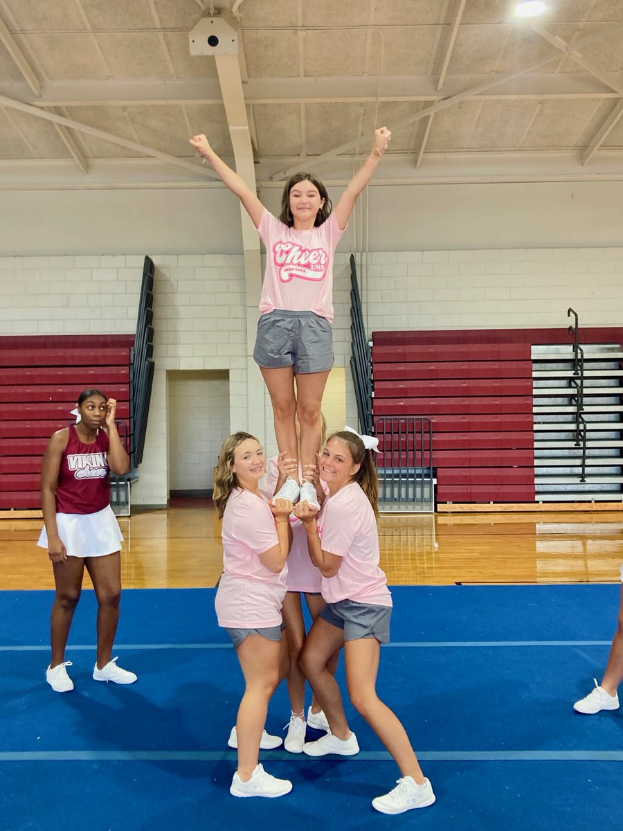 LowndesMiddle's tweet photo. We had a successful first day of cheer camp at LMS! The LHS Varsity Sideline Squad assisted in teambuilding and learning new cheer material. #LMSCheer https://t.co/UkA9GeenSs