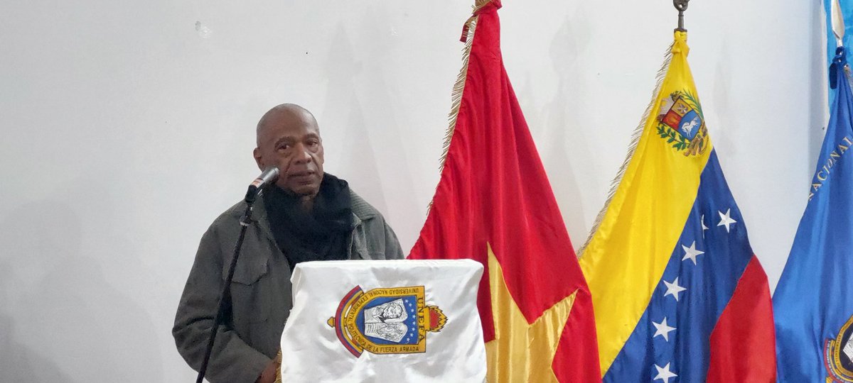 #Ahora|| Encuentro con el Embajador de Vietnan en Venezuela  🇻🇳 Lev Viet Duyen
#UNEFA #Mérida

<a href="/VillegasPoljak/">Ernesto Villegas Poljak</a>  
<a href="/minculturave/">Ministerio del Poder Popular para la Cultura</a> 
<a href="/CarlosAzpurua/">Carlos Azpúrua</a>