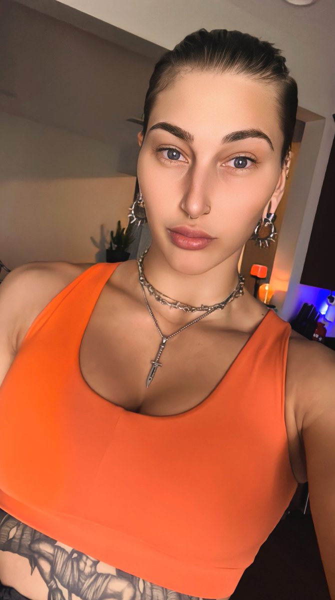 RheaRipley_WWE's tweet image. 🎃