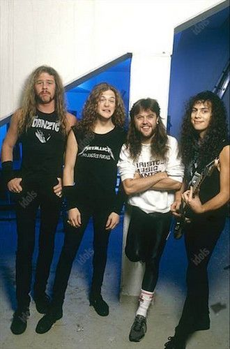 ReturnofR's tweet photo. Metallica OR Pantera? #Metal #Pantera #Metallica https://t.co/Na2UoDcNDu https://t.co/etyDAJeyFo