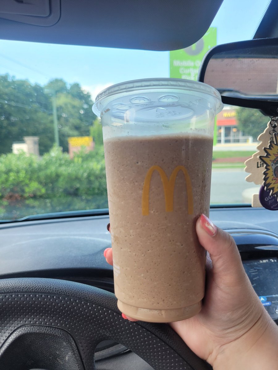 MrsOv3rkill's tweet photo. Dear @McDonalds,
What the fuck? I understand I used your coupon code in the app but I did not realize that meant I got 1/4th less frappe. https://t.co/XtsNwaD5Vi