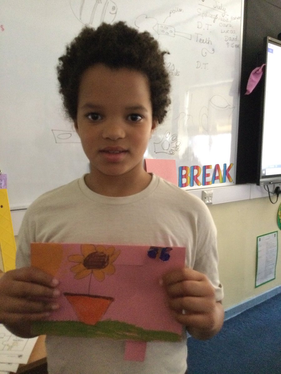 Class3l's tweet image. Looking at slides for our DT project.