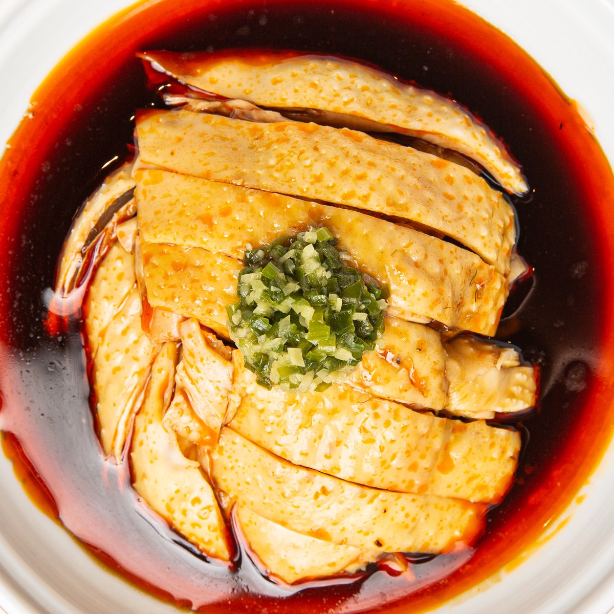 Waking up your tastebuds with Na's Spicy Chicken! Surprisingly appetizing that prepares you for even more delectable dishes to come!