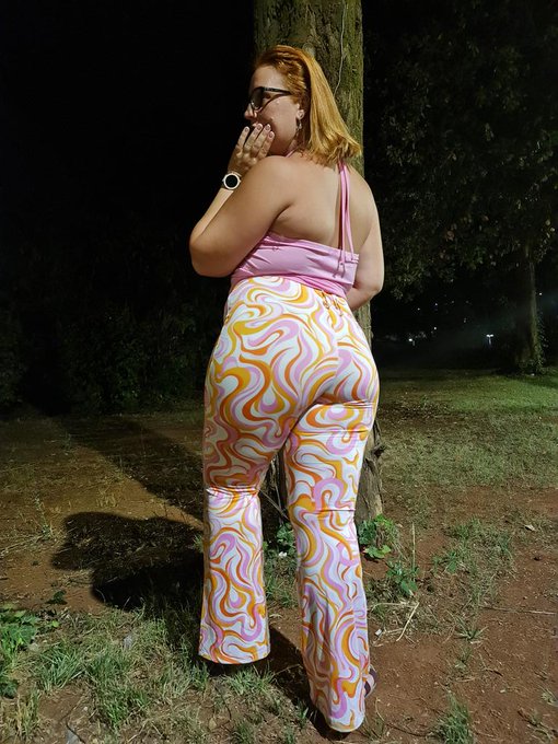 Well guys, I got my fat ass back.  What do you think?  #redhead #plussize #curvy https://t.co/iDjNAc<a href="/tag/curvy"class="tags"><span>#curvy</span></a><a href="/tag/redhead"class="tags"><span>#redhead</span></a><a href="/tag/plussize"class="tags"><span>#plussize</span></a>