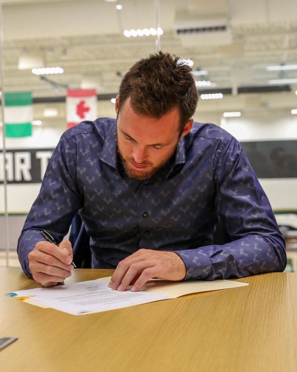 Pat Connaughton tweet media