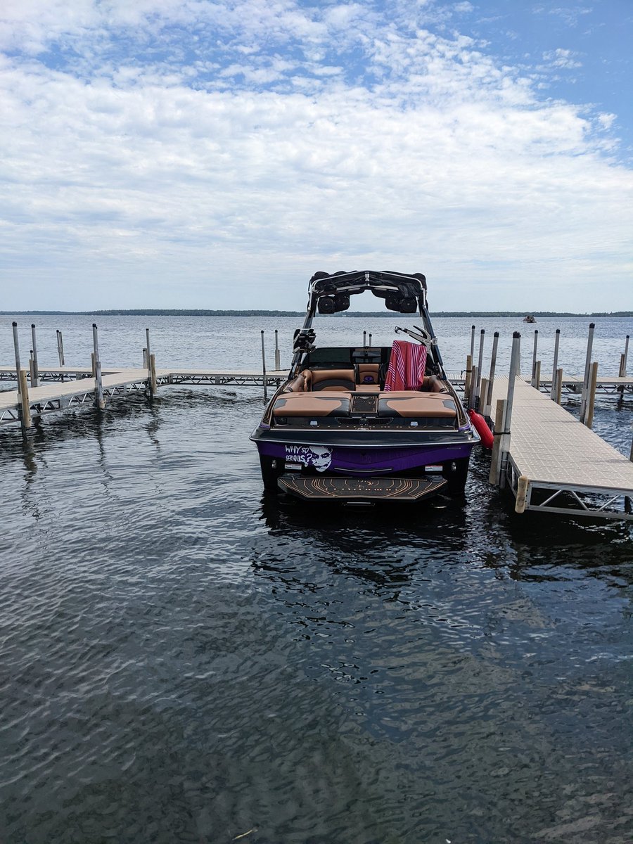 BStudelska's tweet photo. @SeanSJordan The only boat to make your day better and more twisted at the same time https://t.co/QVoHI9YNKc