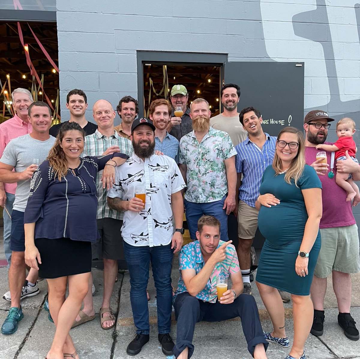 smartmouthbeer's tweet photo. The SM fam (new and old) had a fun night on Friday celebrating the next generation of Smartmouths! 👶🏻
So grateful for our (not so) little family and how much we've grown in #10yearsofbeer 🤯 Stay tuned to see how we're celebrating a WHOLE DECADE of #smartbeerstupidgood 👀🍻 https://t.co/NuxweJSe0s