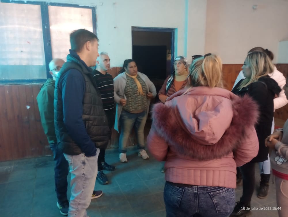 pajaromil's tweet photo. Hoy caminamos Barrio Las Delicias, nos llegamos hasta la Vecinal y recorrimos el barrio donde pudimos charlar con los Vecinos del Sector. @Lucho_Alba @JessPerez2021
#EstarYEscucharAlVecino
#EquipoJuanJure
#RíoCuarto https://t.co/ySdViIzLIh